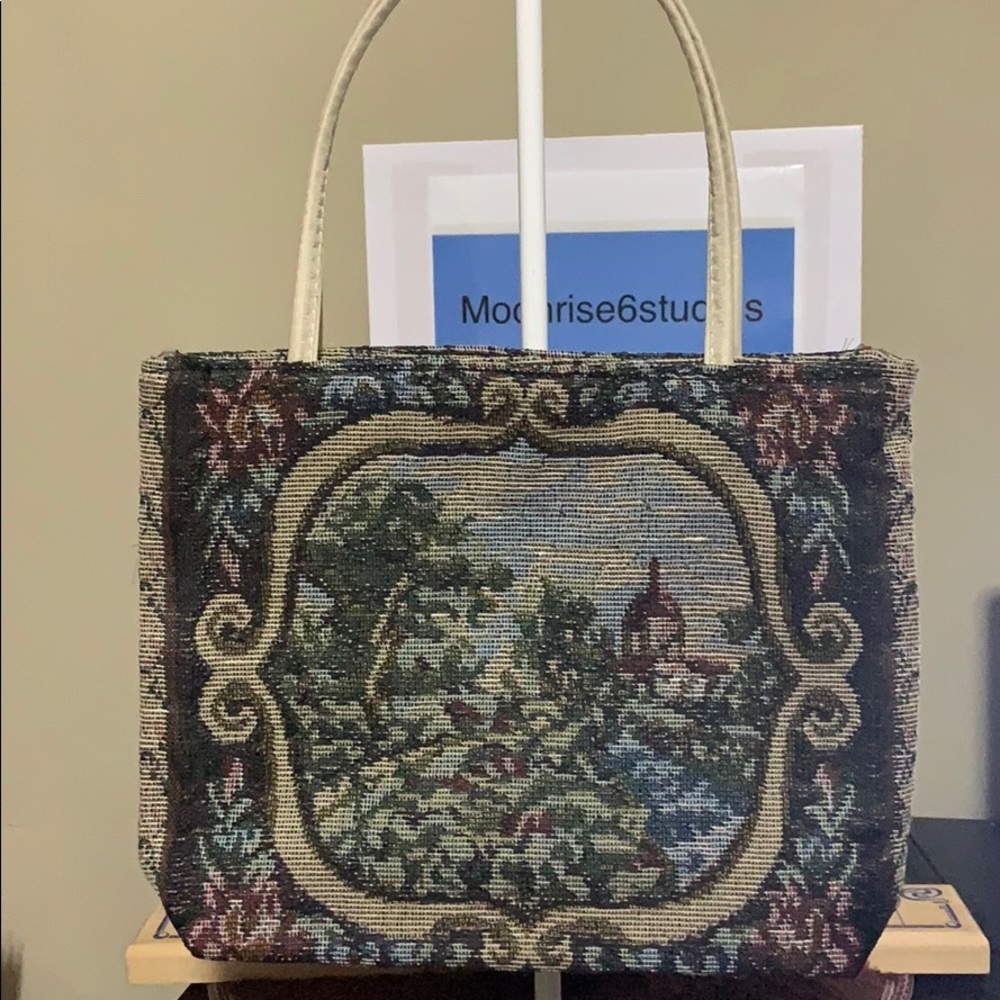 Tapestry bag